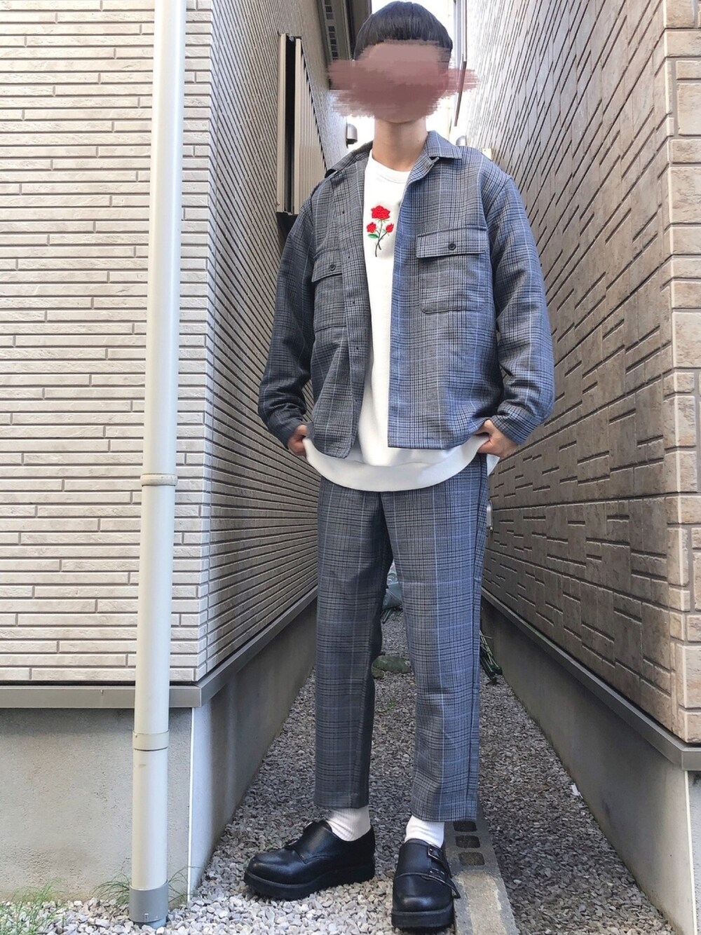 「シンプル、カジュアル、秋コーデ、シャツスタイル、セットアップ、きれいめカジュアル、GU、チェック、スウェット、やっぱりストリートが好き」｜「GUのアイテム（シャツ/ブラウス、グレー系）」を使った、Manato「U170」さん（メンズ・168cm）の秋コーディネートの1枚目の写真