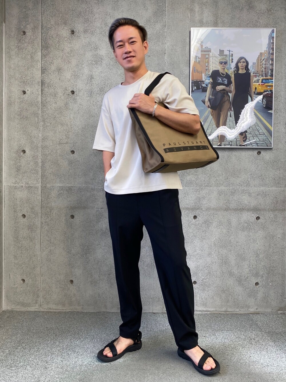 「ベルト付き、genderless、paulstuartadvance、summerstyle、夏コーデ、ジェンダーレス、ジェンダーレス男子、ジェンダーレスコーデ」｜「Paul Stuart advanceのSamuelベルト付きトップス（Tシャツ/カットソー、ベージュ系）」を使った、paulstuartadvanceさん（メンズ・170cm）の夏コーディネートの1枚目の写真