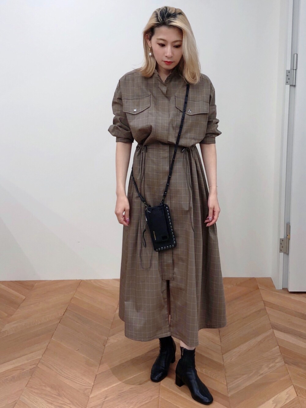 「シャツワンピース、ロングワンピース、チェックワンピース、チェック、秋色、秋のコーデ、paulstuartadvance、ootd、outfit、autumn」｜「Paul Stuart advanceのClaire（クレア）スタンドカラーロングワンピース（ワンピース、その他）」を使った、paulstuartadvanceさん（レディース・150cm）の秋コーディネートの1枚目の写真
