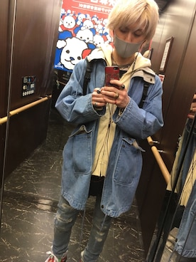 「金髪」｜「アイテム（デニムジャケット）」を使った、soyosoyoさん（メンズ・173cm）の春コーディネート