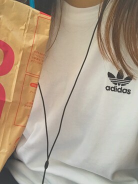 み ず きさんの「【adidas/アディダス】 トレフォイルワンポイントロゴTシャツ」を使ったコーディネート