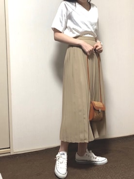 「DHOLIC（ディーホリック）のアイテム（シャツ/ブラウス、ホワイト系）」を使った、をさん（レディース・160cm）の夏コーディネート