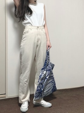 「kutir（クティール）の【低身長向けXSサイズあり】ハイウエストストレートデニムパンツ（デニムパンツ、ホワイト系）」を使った、をさん（レディース・160cm）の夏コーディネート