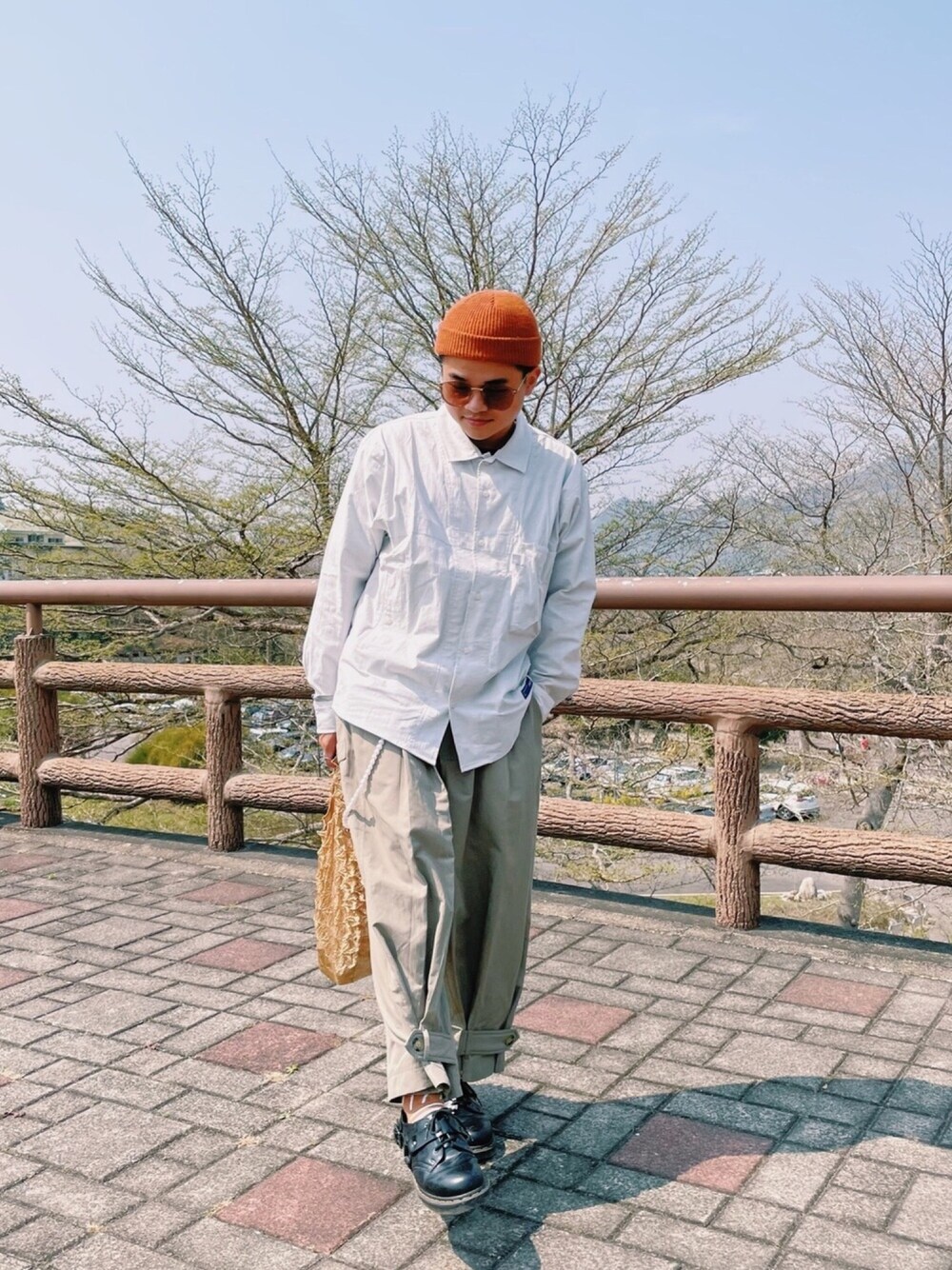 「ootd、低身長、低身長コーデ、低身長男子」｜「fusio fusioのアイテム（パンツ、グリーン系）」を使った、Richard 查씨さん（メンズ・160cm）の春コーディネートの1枚目の写真