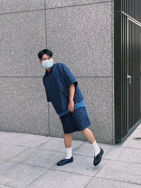 「plain-me（プレインミー）のアイテム（カーゴパンツ）」を使った、Richard 查씨さん（メンズ・160cm）の夏コーディネート