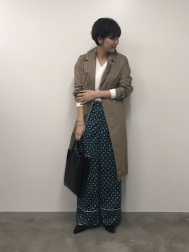 「アイテム（チェスターコート、グリーン系）」を使った、hirotaさん（レディース・167cm）の冬コーディネート