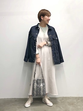 「スウェットワンピース」｜「アイテム（Tシャツ/カットソー）」を使った、hirotaさん（レディース・168cm）の冬コーディネート