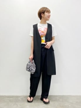 「HOKA（ホカ）のアイテム（サンダル）」を使った、hirotaさん（レディース・168cm）の春コーディネート