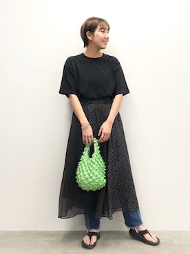 「HOKA（ホカ）のアイテム（サンダル）」を使った、hirotaさん（レディース・168cm）の春コーディネート