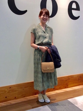 「coen（コーエン）のアイテム（ノーカラージャケット）」を使った、coenしょうじさん（レディース・166cm）の夏コーディネート