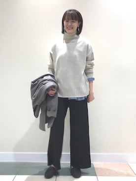 「coen（コーエン）のアイテム（ノーカラージャケット）」を使った、coenしょうじさん（レディース・166cm）の冬コーディネート