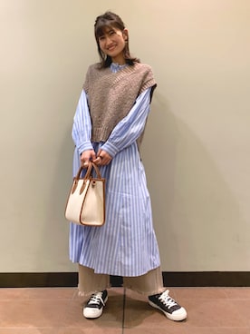 「水色」｜「アイテム（シャツワンピース）」を使った、ヤカケモエさん（レディース・166cm）の冬コーディネート