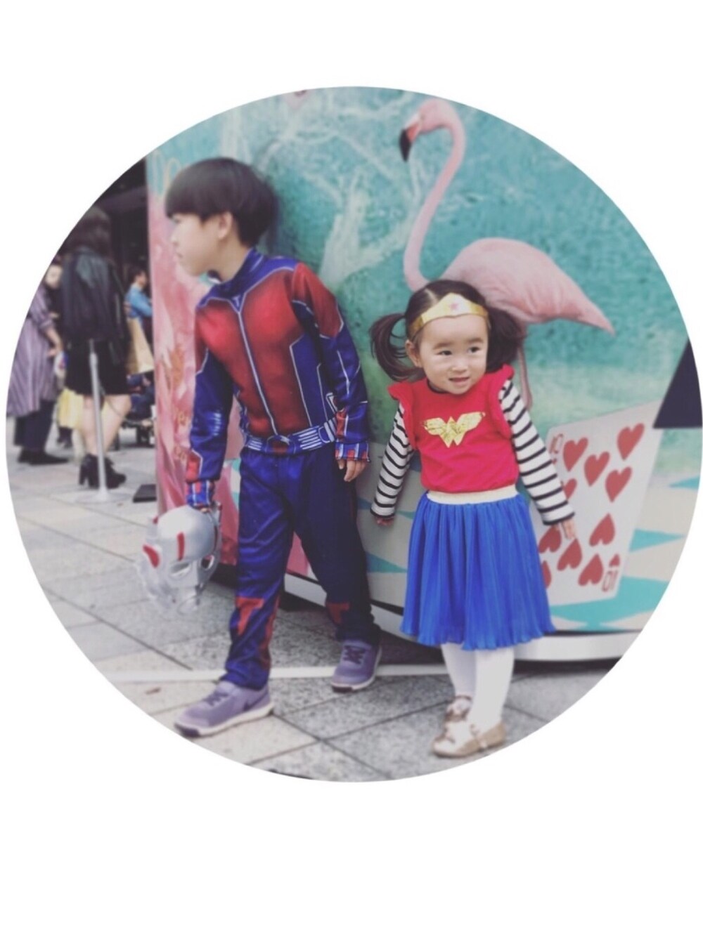 「ハロウィン、6歳、2歳、兄妹コーデ、wearhalloween2018、halloween、表参道、表参道ヒルズ、コスプレ、キャプテンマーベル」｜「アントマンのアイテム（オールインワン・サロペット、その他）」を使った、___ai__さん（キッズ・70cm）の秋コーディネートの1枚目の写真