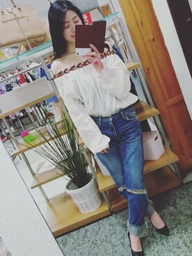 「#203（ニイマルサン）のアイテム」を使った、Misaki Sutoさん（レディース・155cm）の春コーディネート