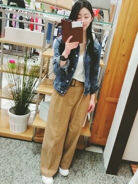 「#203（ニイマルサン）のアイテム」を使った、Misaki Sutoさん（レディース・155cm）の春コーディネート