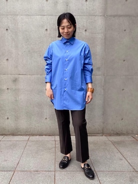 「LOEFF（ロエフ）の＜LOEFF（ロエフ）＞ TORO ペンシル クロップド パンツ（その他パンツ、ブラウン系）」を使った、Satoko Takeshitaさん（レディース・156cm）の春コーディネート