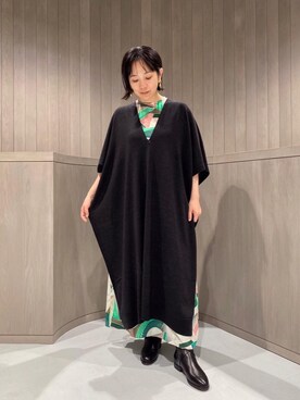 「LOEFF（ロエフ）の＜LOEFF（ロエフ）＞ DRY ウール ポンチョドレス†（ワンピース、グレー系）」を使った、Satoko Takeshitaさん（レディース・156cm）の秋コーディネート
