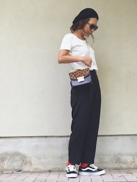 「TODAYFUL（トゥデイフル）のUseful UネックTシャツ（Tシャツ/カットソー）」を使った、LINAさん（レディース・159cm）の冬コーディネート