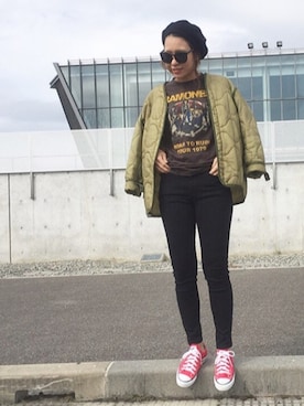 「ロックT」｜「アイテム（その他アウター）」を使った、LINAさん（レディース・159cm）の冬コーディネート