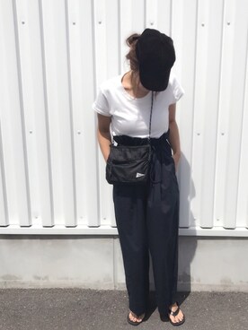 「スポーツミックス」｜「アイテム（ビーチサンダル）」を使った、LINAさん（レディース・159cm）の夏コーディネート