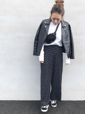 「オールドスクール」｜「アイテム（ライダースジャケット）」を使った、LINAさん（レディース・159cm）の春コーディネート