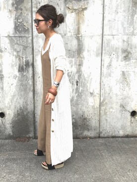 「アイテム（つなぎ/オールインワン、ベージュ系）」を使った、LINAさん（レディース・159cm）の夏コーディネート