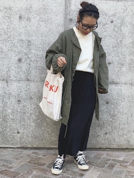 「TODAYFUL（トゥデイフル）のアイテム（ミリタリージャケット）」を使った、LINAさん（レディース・159cm）の冬コーディネート