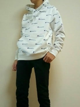 「GU（ジーユー）の（GU）スキニーフィットジーンズ（パンツ、ブラック系）」を使った、けいさん（メンズ・170cm）の秋コーディネート