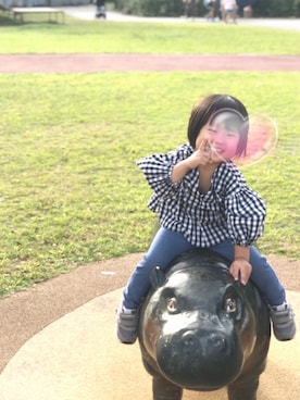 「GLOBAL WORK（グローバルワーク）の【キッズ】ウエストギャザーブラウス/782745 （シャツ/ブラウス、ブラック系）」を使った、kuru＊ruさん（レディース・164cm）の秋コーディネート