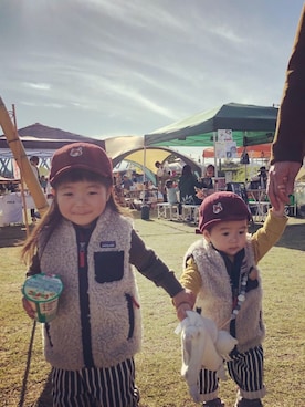 「Ocean&Ground（オーシャン&グラウンド）のアイテム（キャップ）」を使った、fumiiifukuuuさん（キッズ・90cm）の冬コーディネート