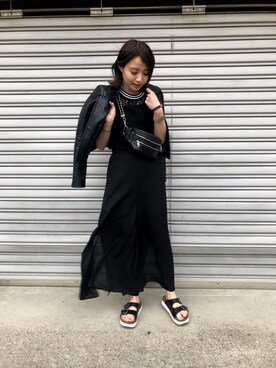 misa_iimuraさんの「ヘムスリットスカーチョ」を使ったコーディネート