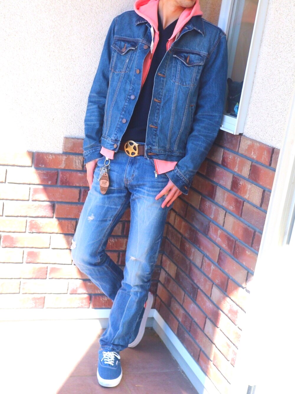 「デニムオンデニム、ピンク、春コーデ、ブルー、Safari、Ron Herman、denim、SURF」｜「GAPのアイテム（デニムジャケット、ブルー系）」を使った、龍さん（メンズ・180cm）の春コーディネートの1枚目の写真
