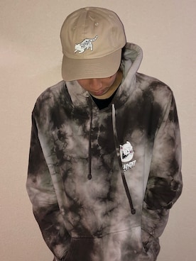 「RIPNDIP（リップンディップ）のアイテム（帽子）」を使った、kakeru hattoriさん（メンズ・181cm）の秋コーディネート