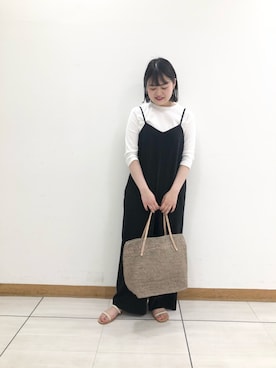 「BEARDSLEY」｜「アイテム（その他シューズ）」を使った、SUEOKAさん（レディース・154cm）の春コーディネート