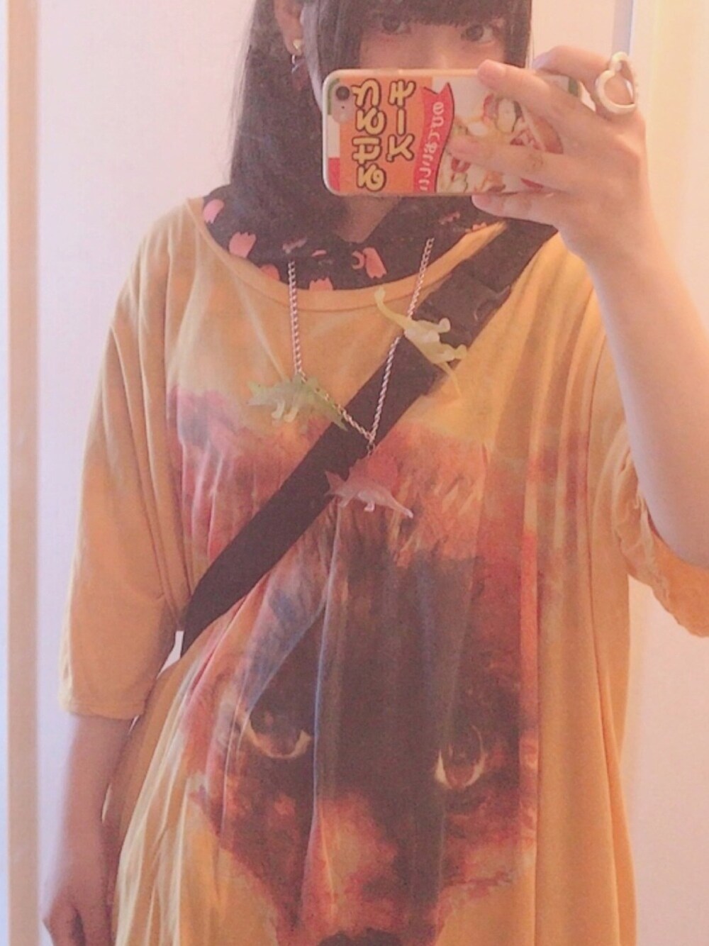 「くまさん、RNA、ロングTシャツ、シャツ、恐竜、シルバーアクセサリー、原宿系、カジュアル、おしゃれさんと繋がりたい、かわいい」｜「claire'sのアイテム（ネックレス、その他）」を使った、のぴ🐼さん（レディース・150cm）の夏コーディネートの1枚目の写真
