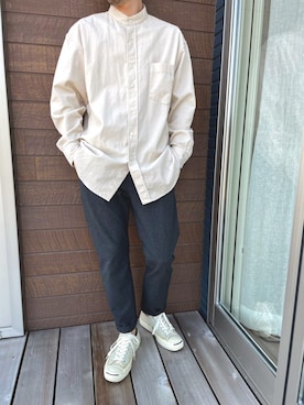 「N.HOOLYWOOD」｜「アイテム（スラックス）」を使った、ゲスの極みリョウさん（メンズ・170cm）の冬コーディネート