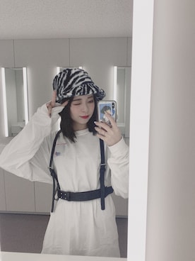 「アニマル」｜「アイテム（その他）」を使った、YUI さん（レディース・156cm）の冬コーディネート