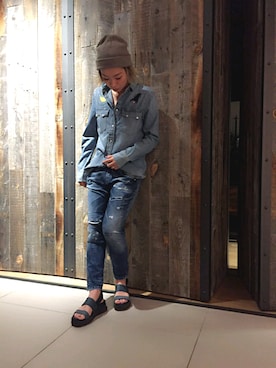 「DIESEL（ディーゼル）のアイテム（シャツ/ブラウス、ブルー系）」を使った、minamiyukiさん（レディース・158cm）の夏コーディネート