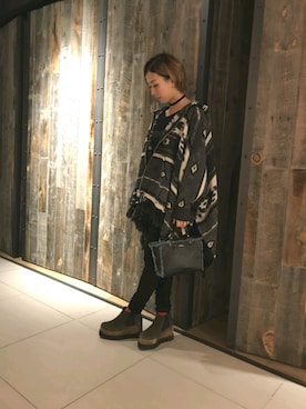 「アイテム（ポンチョ）」を使った、minamiyukiさん（レディース・158cm）の秋コーディネート