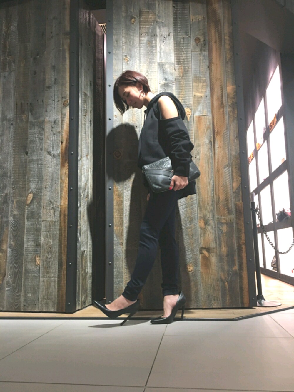 「diesellucua」｜「DIESELのアイテム（パンプス、ブラック系）」を使った、minamiyukiさん（レディース・158cm）の冬コーディネートの1枚目の写真