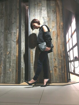「DIESEL（ディーゼル）のアイテム（クラッチバッグ）」を使った、minamiyukiさん（レディース・158cm）の冬コーディネート