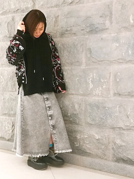 「DIESEL（ディーゼル）のアイテム（MA-1、ブラック系）」を使った、minamiyukiさん（レディース・158cm）の冬コーディネート