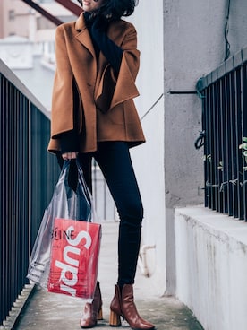 「CELINE」｜「アイテム（チェスターコート）」を使った、Yuci Chanさん（レディース・170cm）の春コーディネート