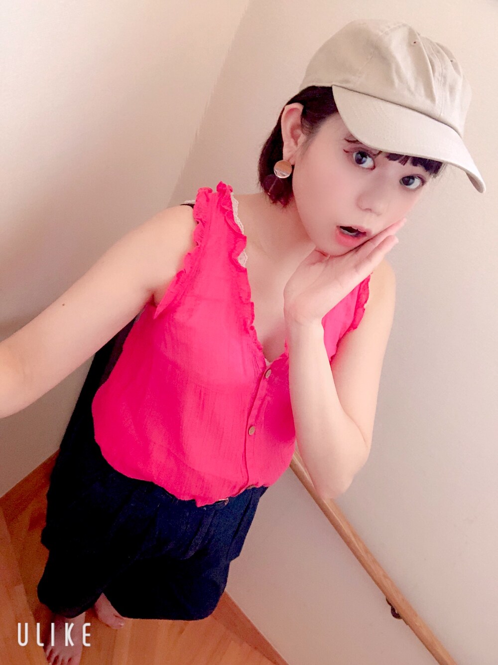 「夏、シンプル、カジュアルコーデ、ピンク」｜「KBFのアイテム（トップス、ピンク系）」を使った、momoさん（レディース・157cm）の夏コーディネートの1枚目の写真