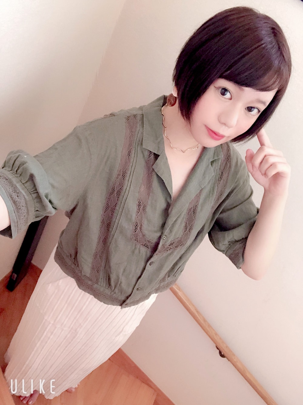 「ショートヘア、w closet、オトナ女子、シンプルコーデ、カジュアルコーデ、ナロースカート」｜「w closetのアイテム（トップス、グリーン系）」を使った、momoさん（レディース・157cm）の夏コーディネートの1枚目の写真