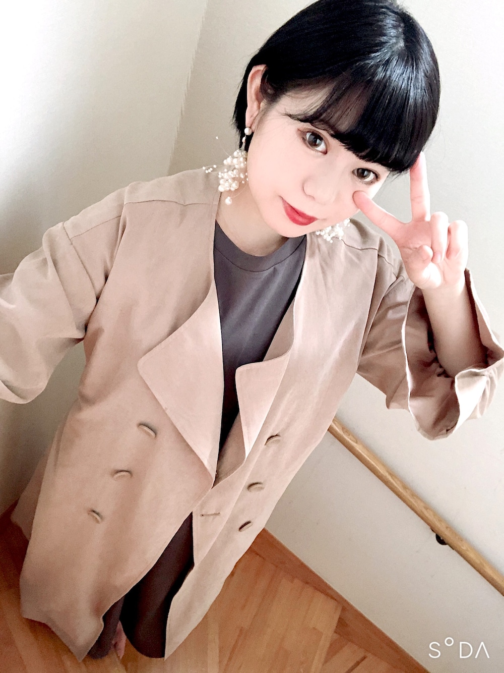 「ラブアンドピース2019、秋コーデ、シンプルコーデ、ラクチンコーデ、お洒落さんとつながりたい、秋メイク」｜「w closetのスリットプリーツワンピース（ワンピース、グレー系）」を使った、momoさん（レディース・157cm）の秋コーディネートの1枚目の写真