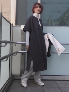 「サテンパンツ」｜「アイテム（ライダースジャケット）」を使った、miyata mai.さん（レディース・165cm）の冬コーディネート