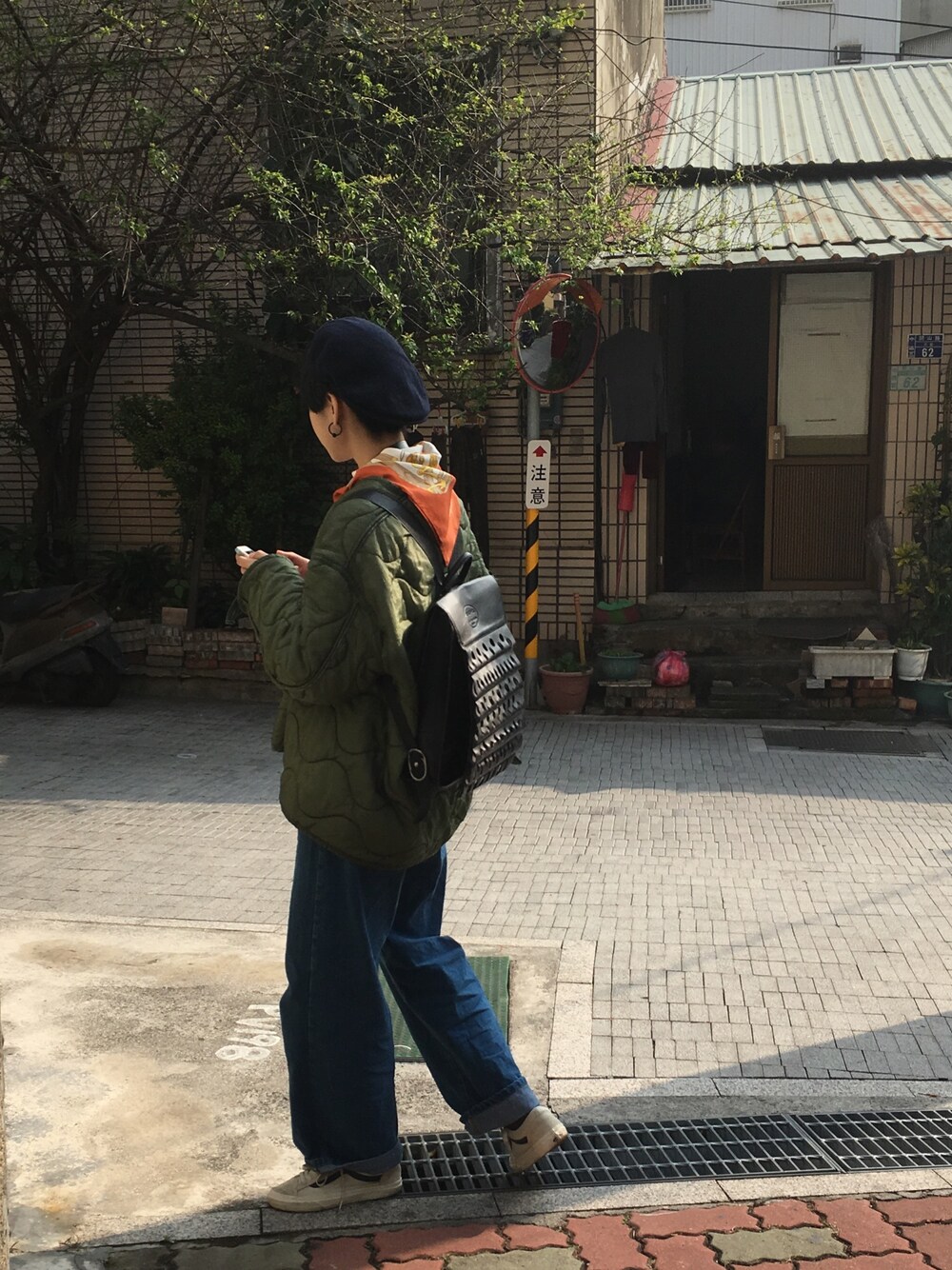 「KANGOLのアイテム（帽子、ブルー系）」を使った、yu wen shenさん（レディース・171cm）の冬コーディネートの1枚目の写真