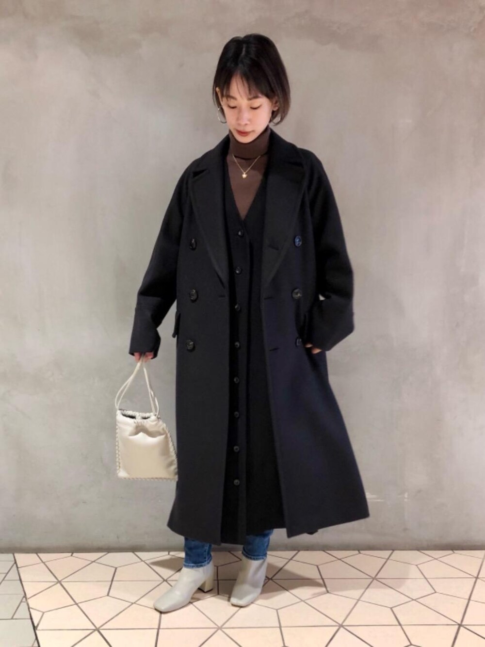 「ワンピース、RECOMMEND  ITEM STYLING、ベーシック/トラッド、あうたー」｜「PHILIPPE AUDIBERTの【別注】＜PHILIPPE AUDIBERT（フィリップオーディベール）＞∴ハートネックレス（ネックレス、ゴールド系）」を使った、大隅さん（レディース・158cm）の冬コーディネートの1枚目の写真