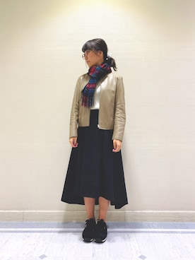 「カシミヤマフラー」｜「アイテム（ノーカラージャケット）」を使った、HAさん（レディース・160cm）の秋コーディネート